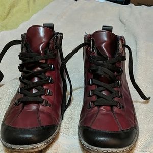 Rieker Remonte Leather Booties. 42/10
